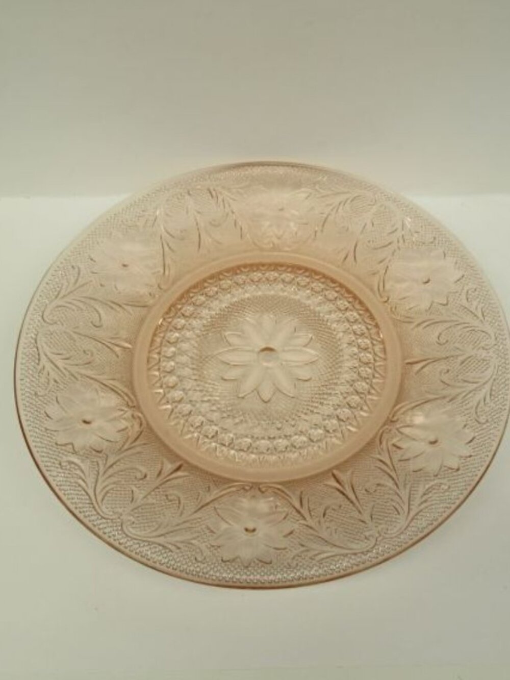 Tiara Pink Indiana Glass SANDWICH 10 3/8 Inch Large Dinner Plate